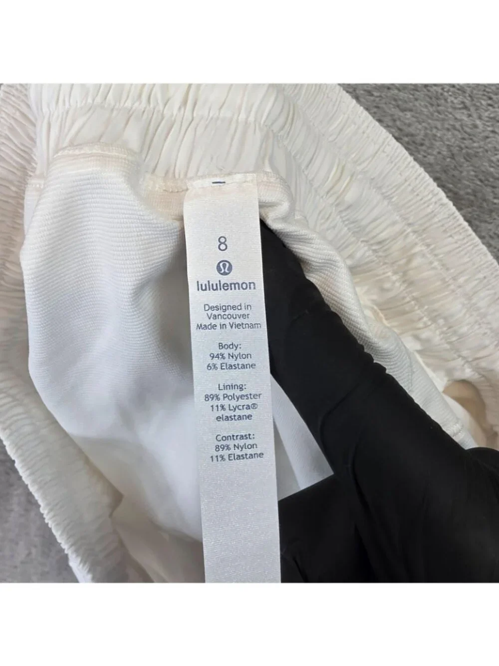 Lululemon Shorts Womens 8 White 2.5 In Running Athletic Lined Mesh Training Gym